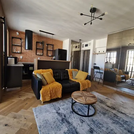 Elegant Amzei With Private Balcony