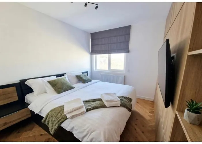 Apartman Elegant 1-bedroom In Amzei - & Quiet *